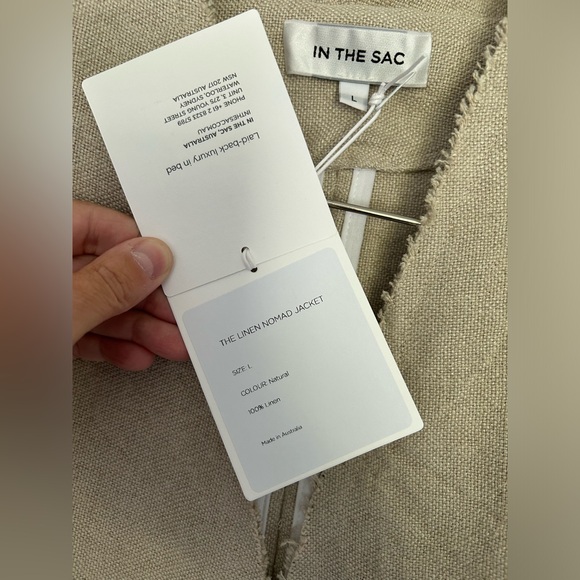 NWT— 100% linen jacket in natural.  Australian brand In The Sac.  Size L. - Picture 2 of 4